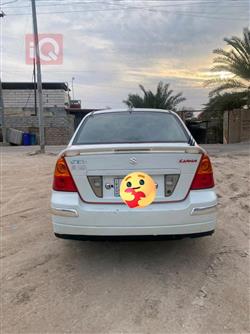 سوزوکی لیانا